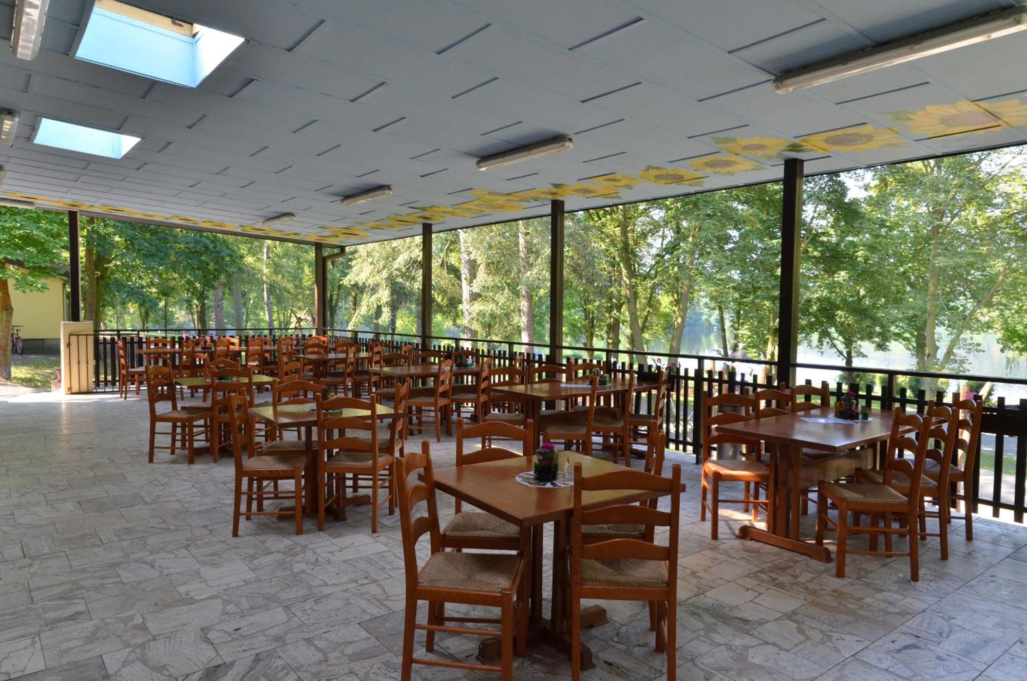 Resort Beach Nova Zivohost Křečovice Eksteriør billede